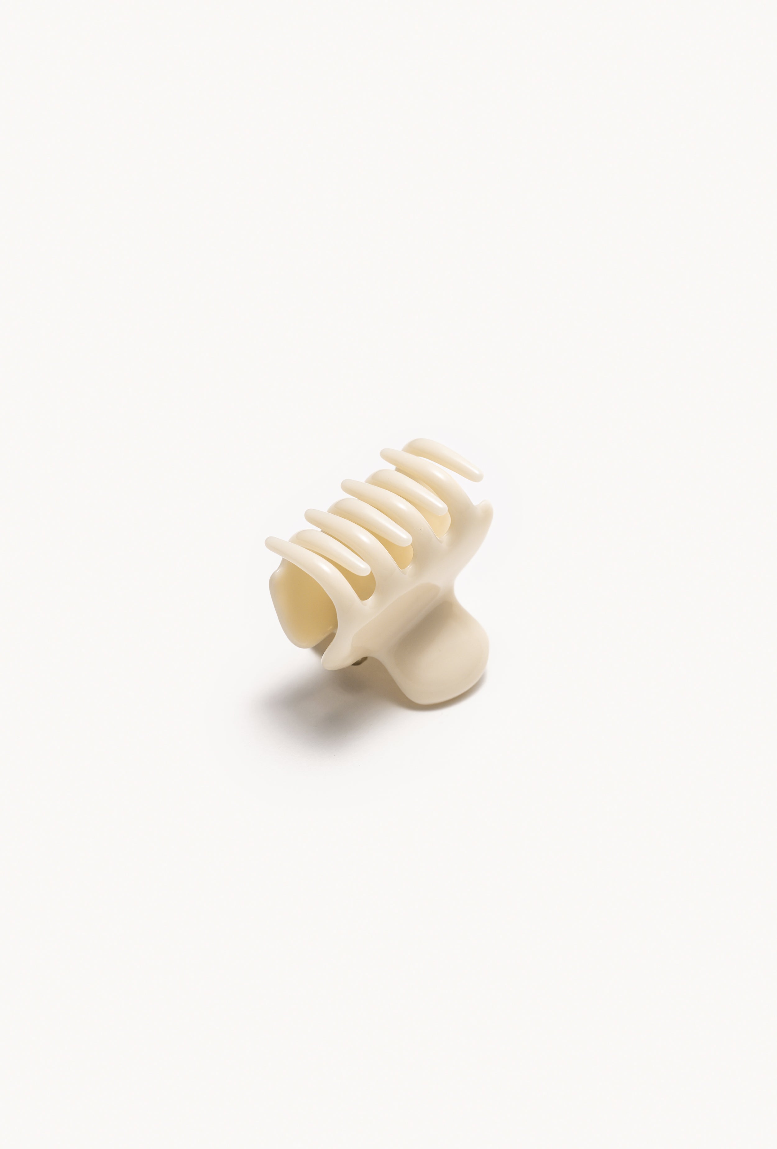 UNDO HAIRWARE NO.1 CLAW CLIP SET Ivory 4