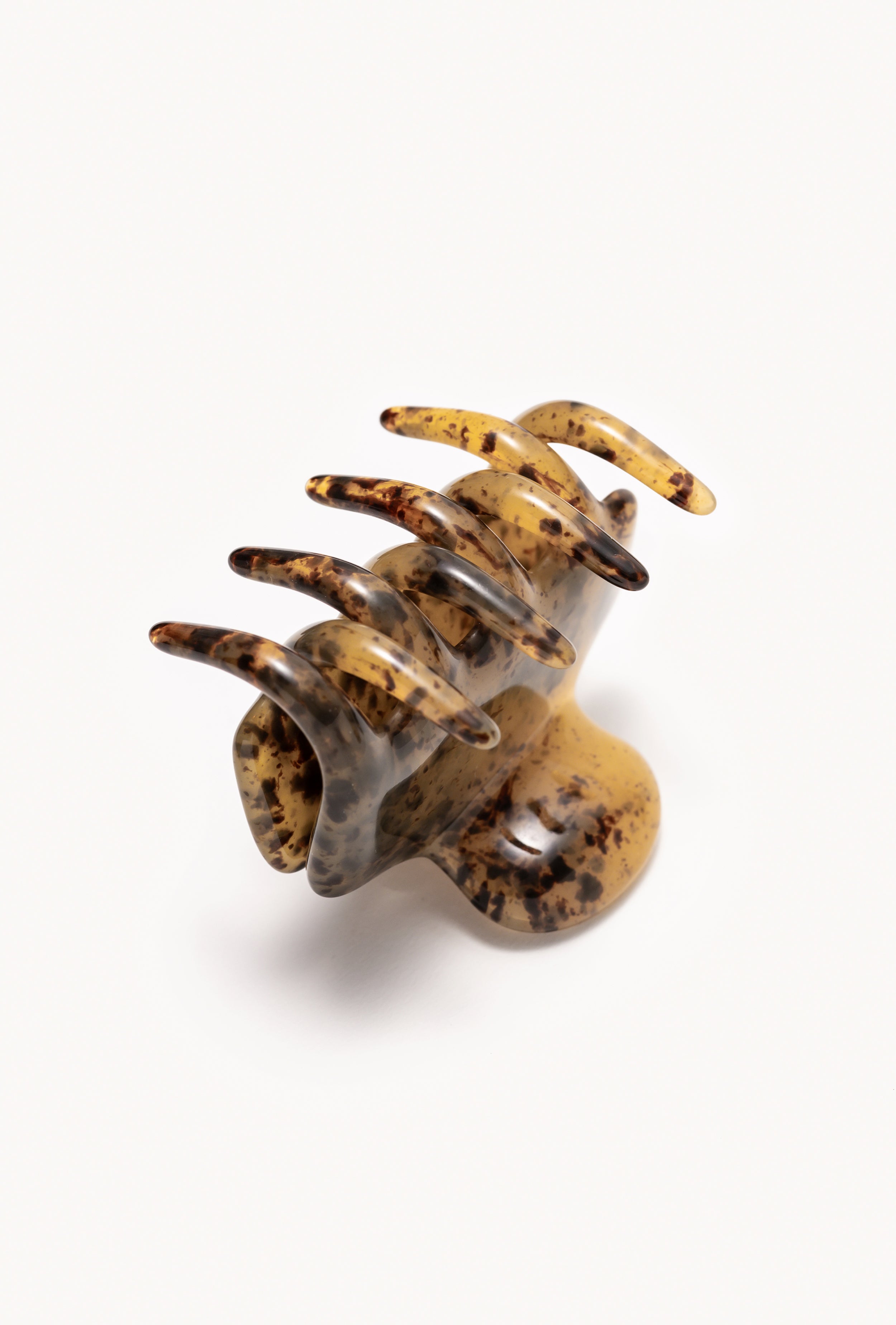 No. 5 Claw Clip - Tortoiseshell – Undo Hairware No. 5 Claw Clip - Tortoiseshell – Undo Hairware